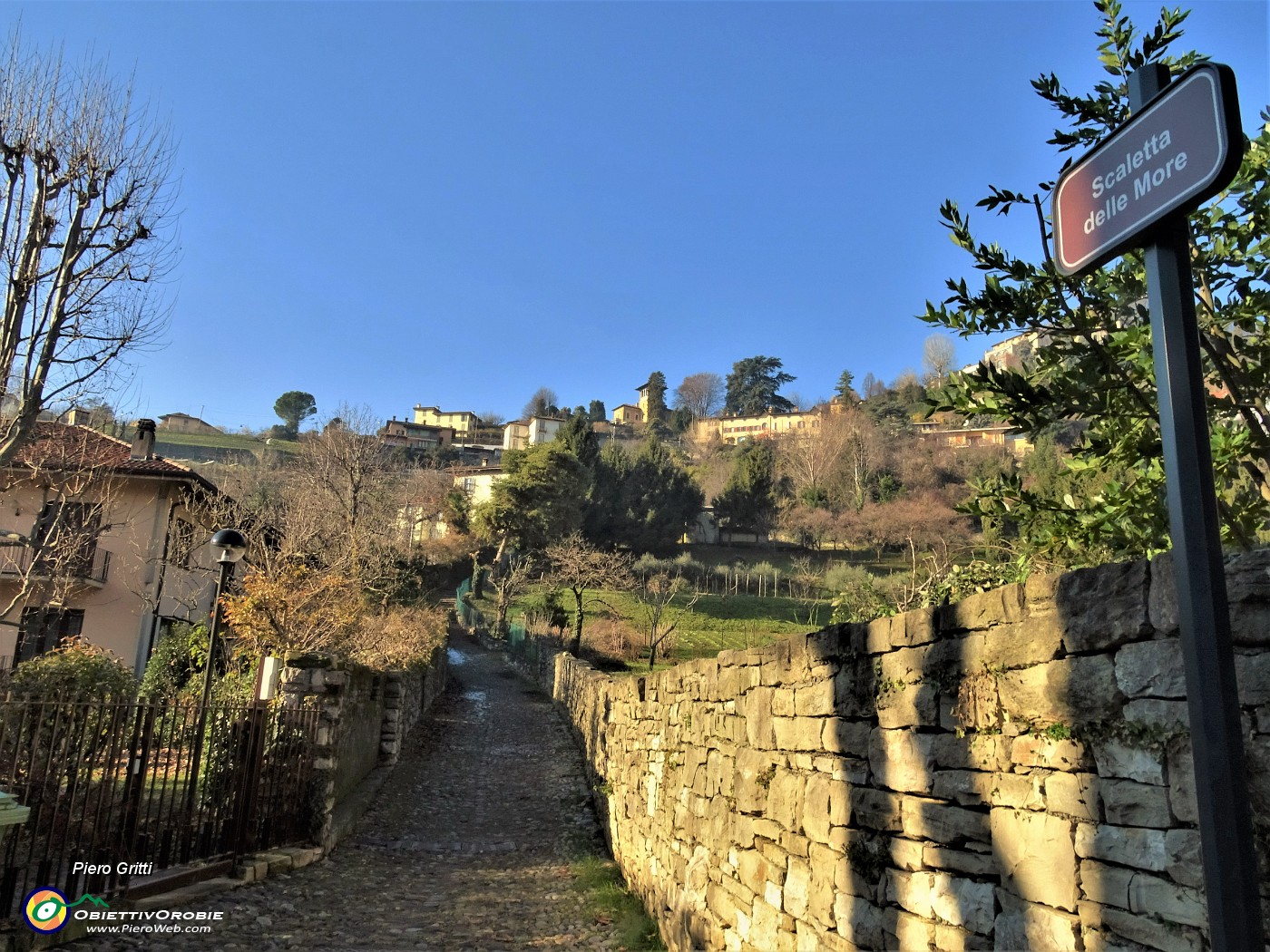 09 Partenza da via Statuto per la Scaletta delle more.JPG